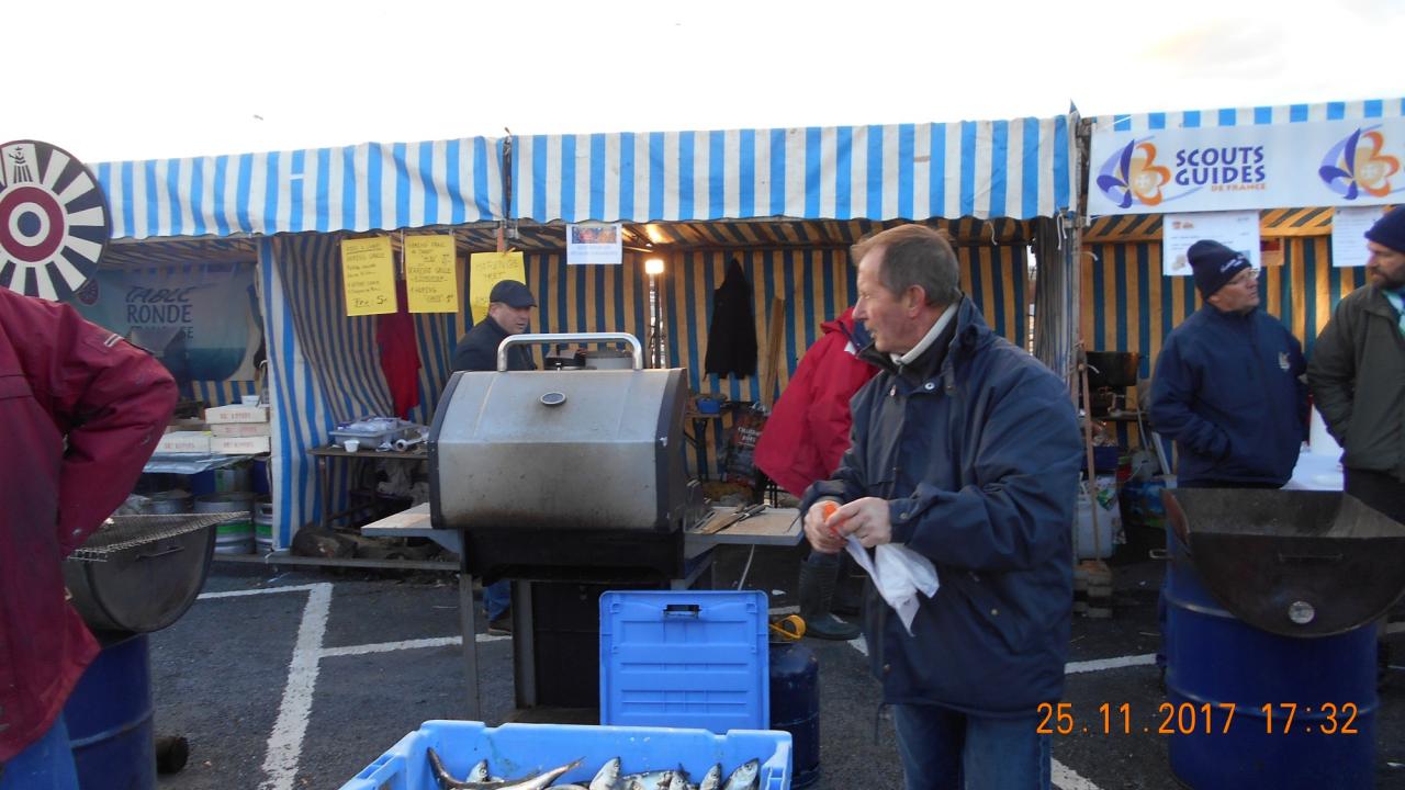 Norbert commis à l'ensachage